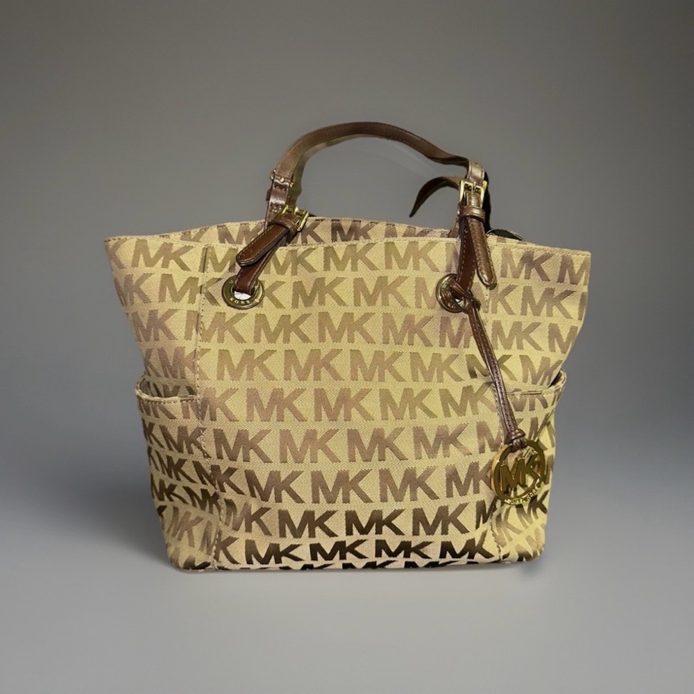 Michael Michael Kors Jet Set Monogram Canvas Tote Purse Shoulder BAG